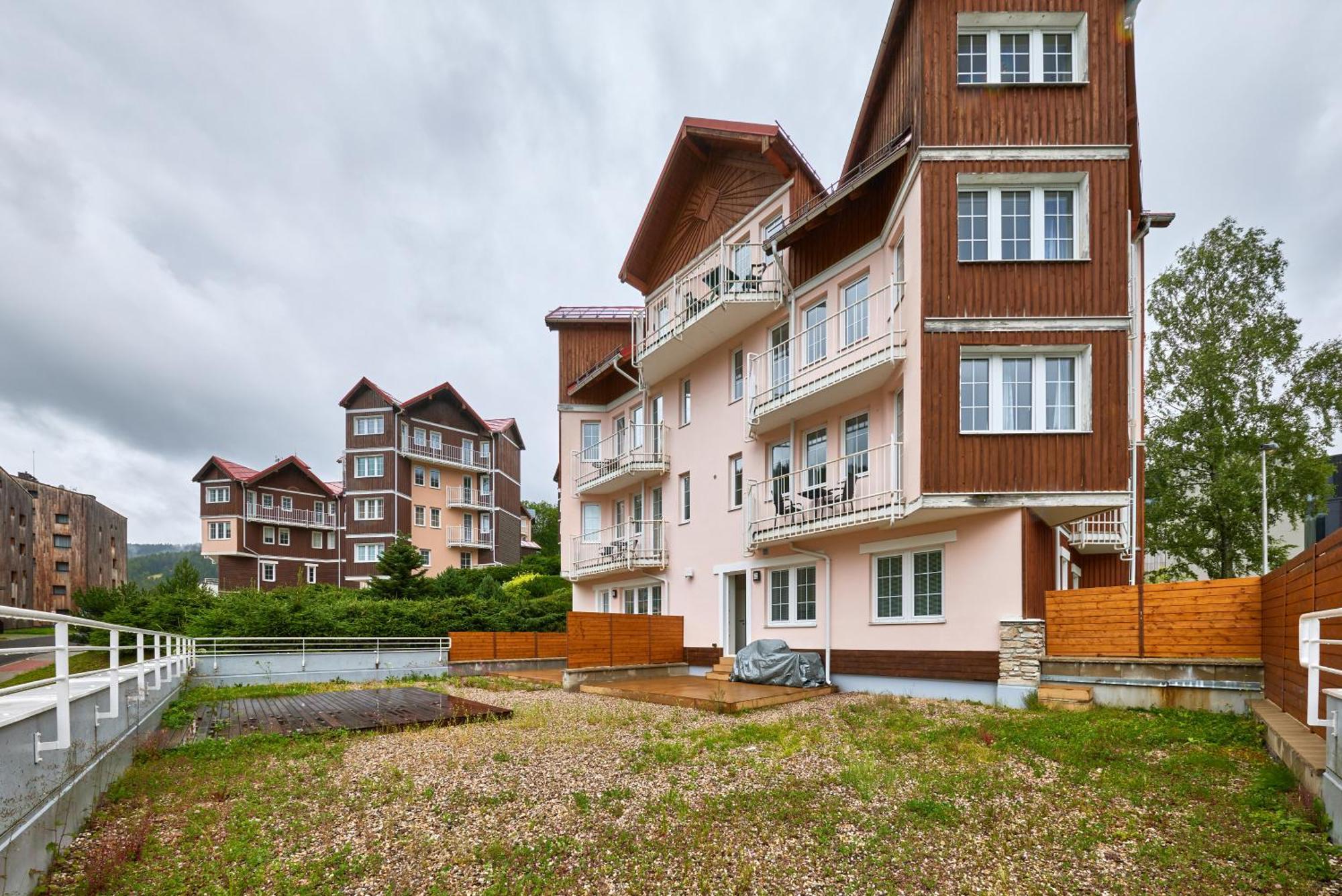 Pec 313 Apartment เปตส์ปอตสเนซโค ภายนอก รูปภาพ